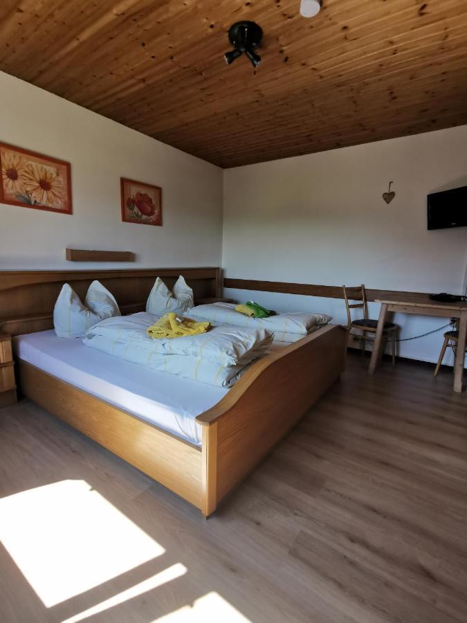 Hotel Garni Austermayer Traunreut Dış mekan fotoğraf