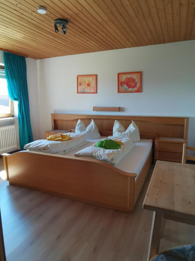 Hotel Garni Austermayer Traunreut Dış mekan fotoğraf